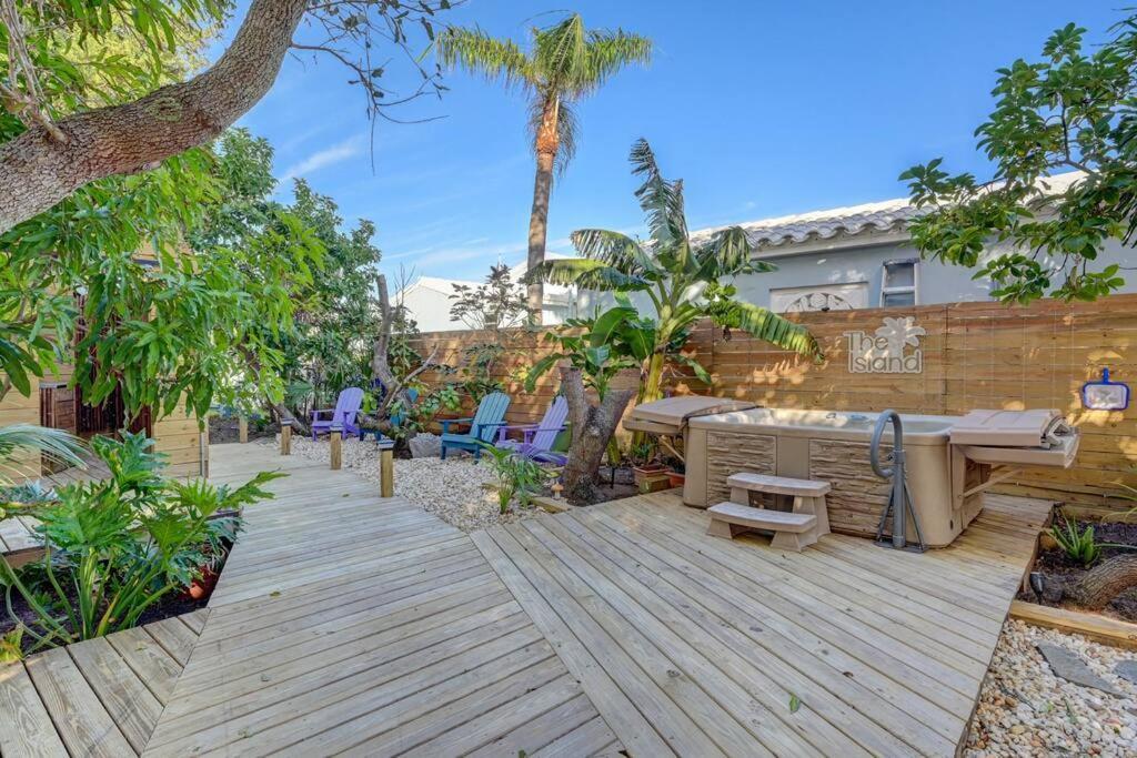 Garden Beach Studio @The Island Deerfield Beach Bagian luar foto